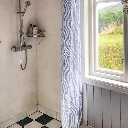 4 Bedroom In * 륑달