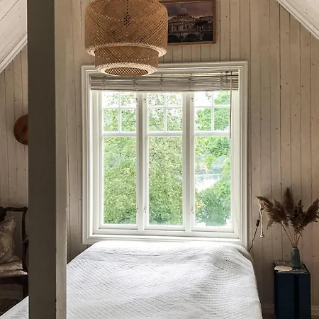 펜션 Cozy In With Kitchen 륑달